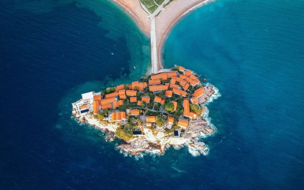 Najbolja mesta za letovanje u Crnoj Gori sveti-stefan-crna-gora-more